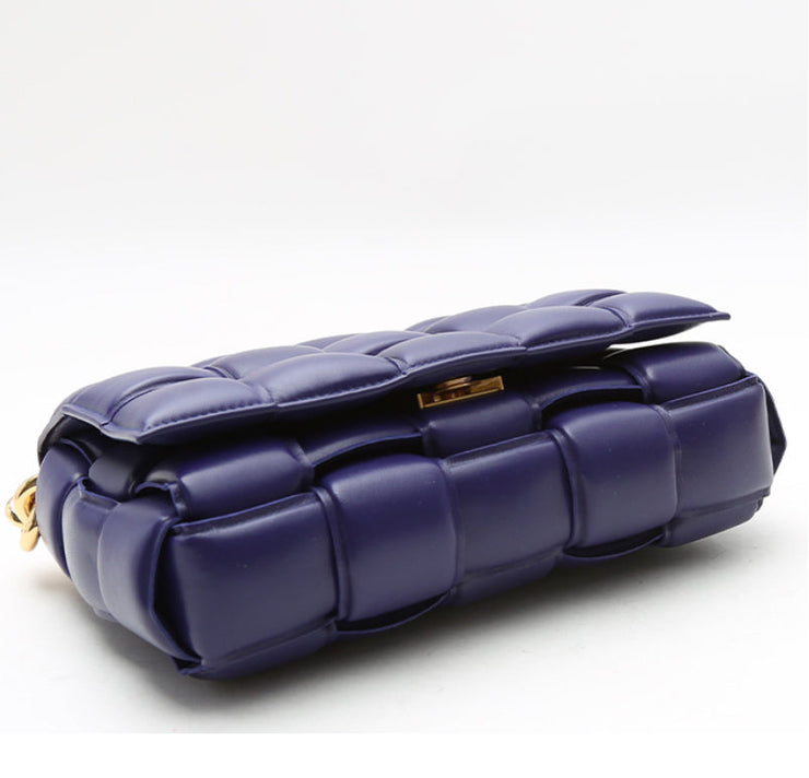 Borsa a tracolla Bottega Veneta Cassette in pelle intrecciata viola
