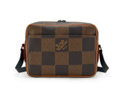 Louis Vuitton
Virgil Abloh NIGO Brown Giant Damier Ebene & Drip Monogram Coated Canvas Nil Messenger Gold Hardware, 2021