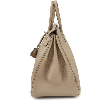 Hermès
Gris Tourterelle Togo Birkin 40 Palladium Hardware, 2006