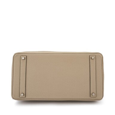 Hermès
Gris Tourterelle Togo Birkin 40 Palladium Hardware, 2006