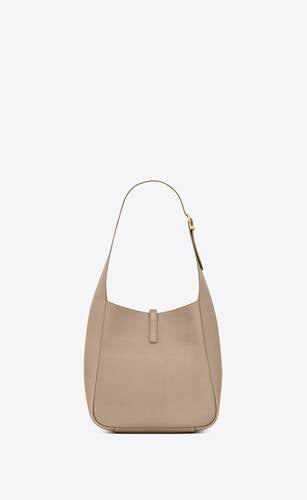 LE 5 À 7 PICCOLA E MORBIDA IN PELLE MARTELLATA