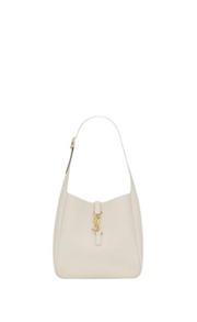 LE 5 À 7 PICCOLA E MORBIDA IN PELLE MARTELLATA