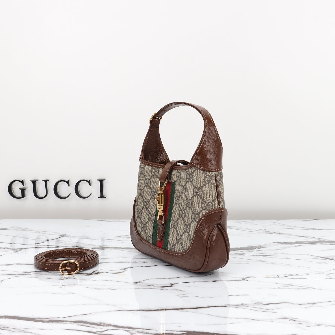 Gucci 9