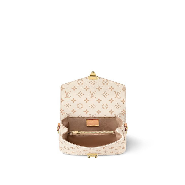 M46914 Novità Pochette Métis East West